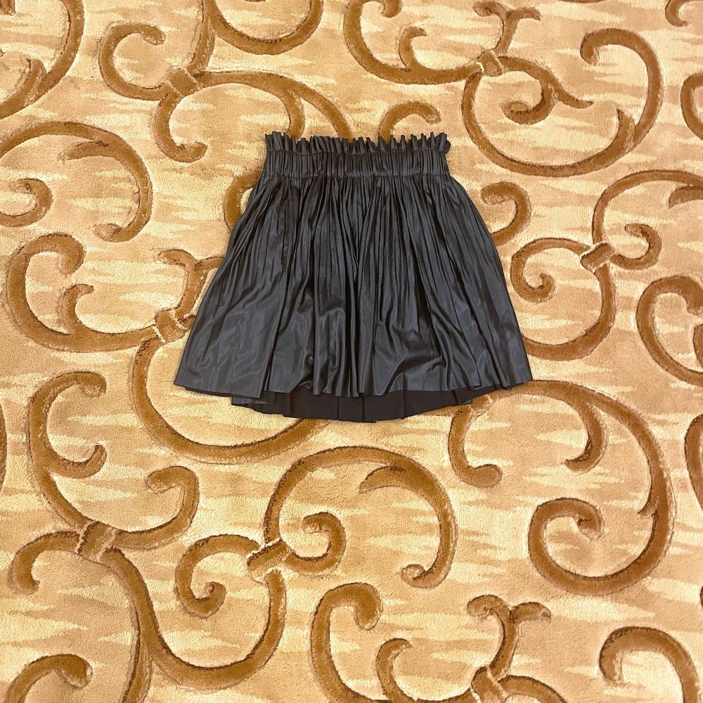 ZARA women’s black skirt